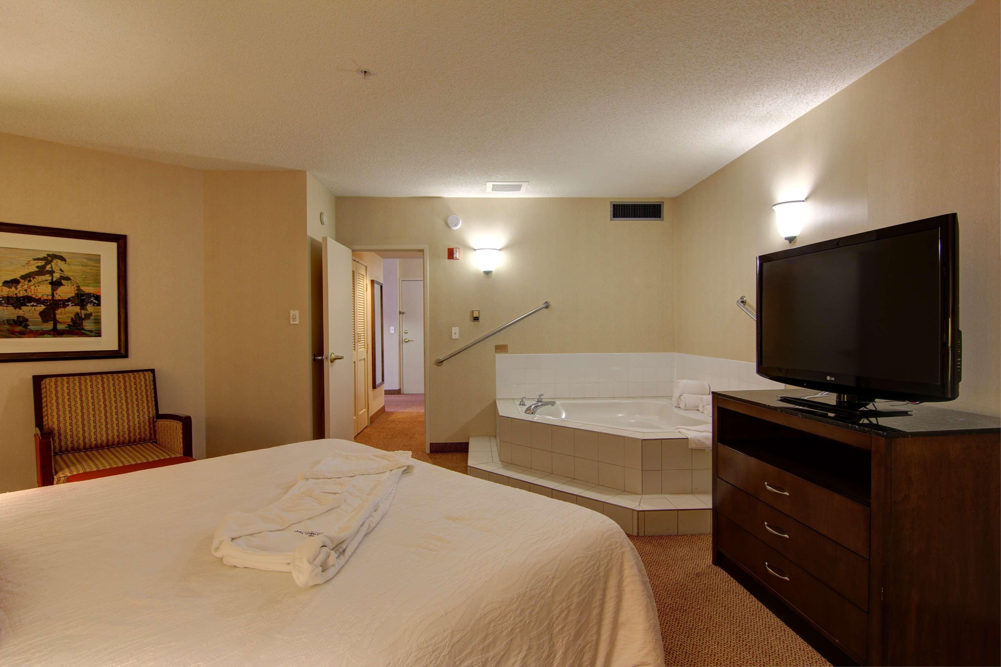 Hilton Garden Inn Calgary Airport Buitenkant foto