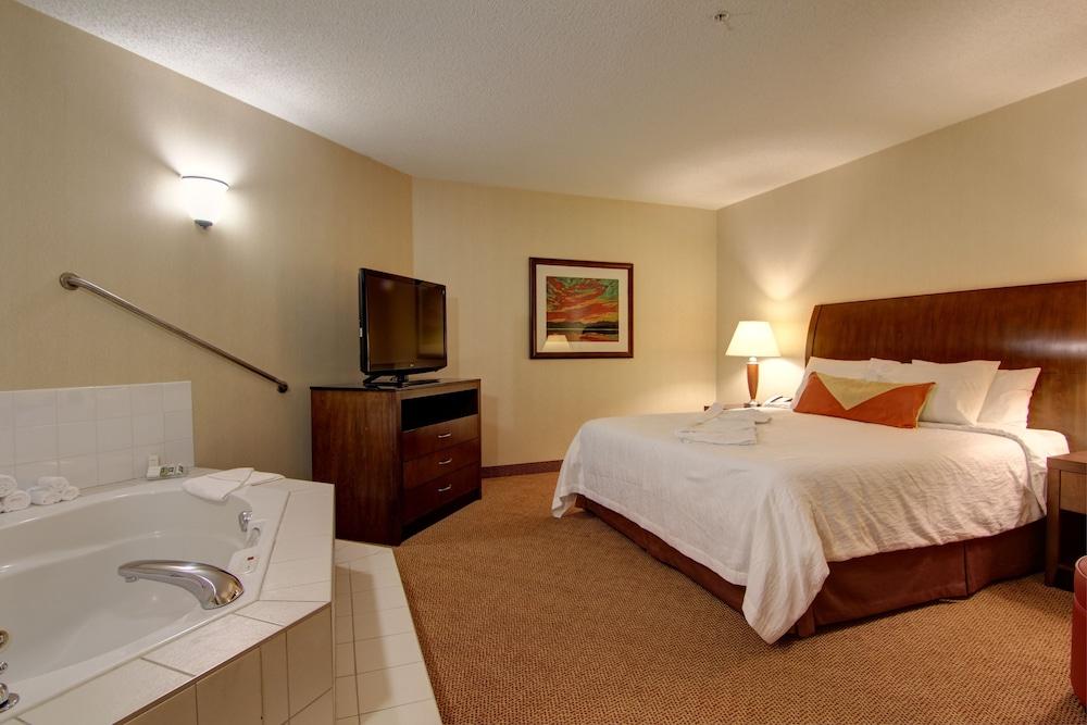 Hilton Garden Inn Calgary Airport Buitenkant foto