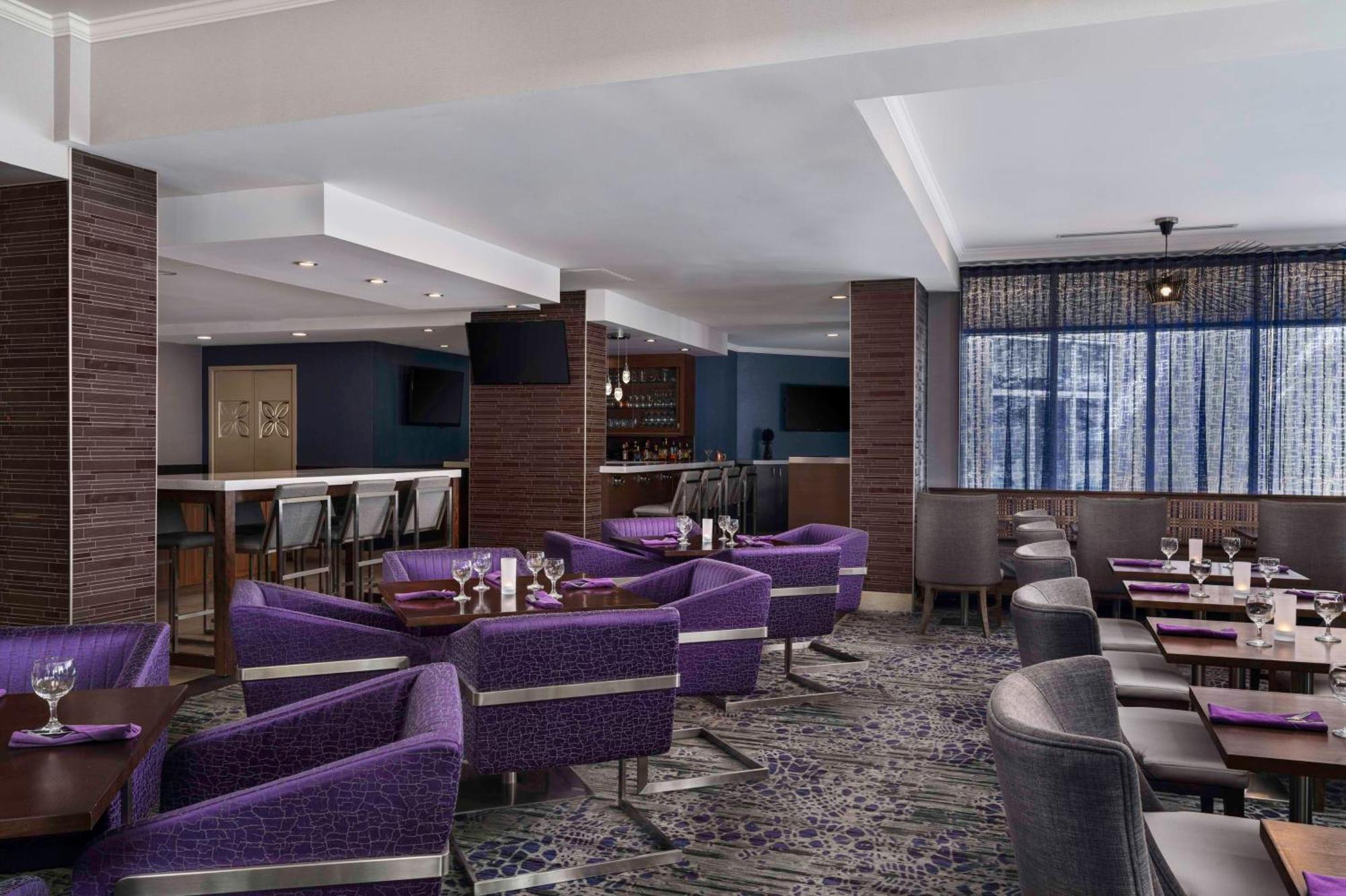Hilton Garden Inn Calgary Airport Buitenkant foto