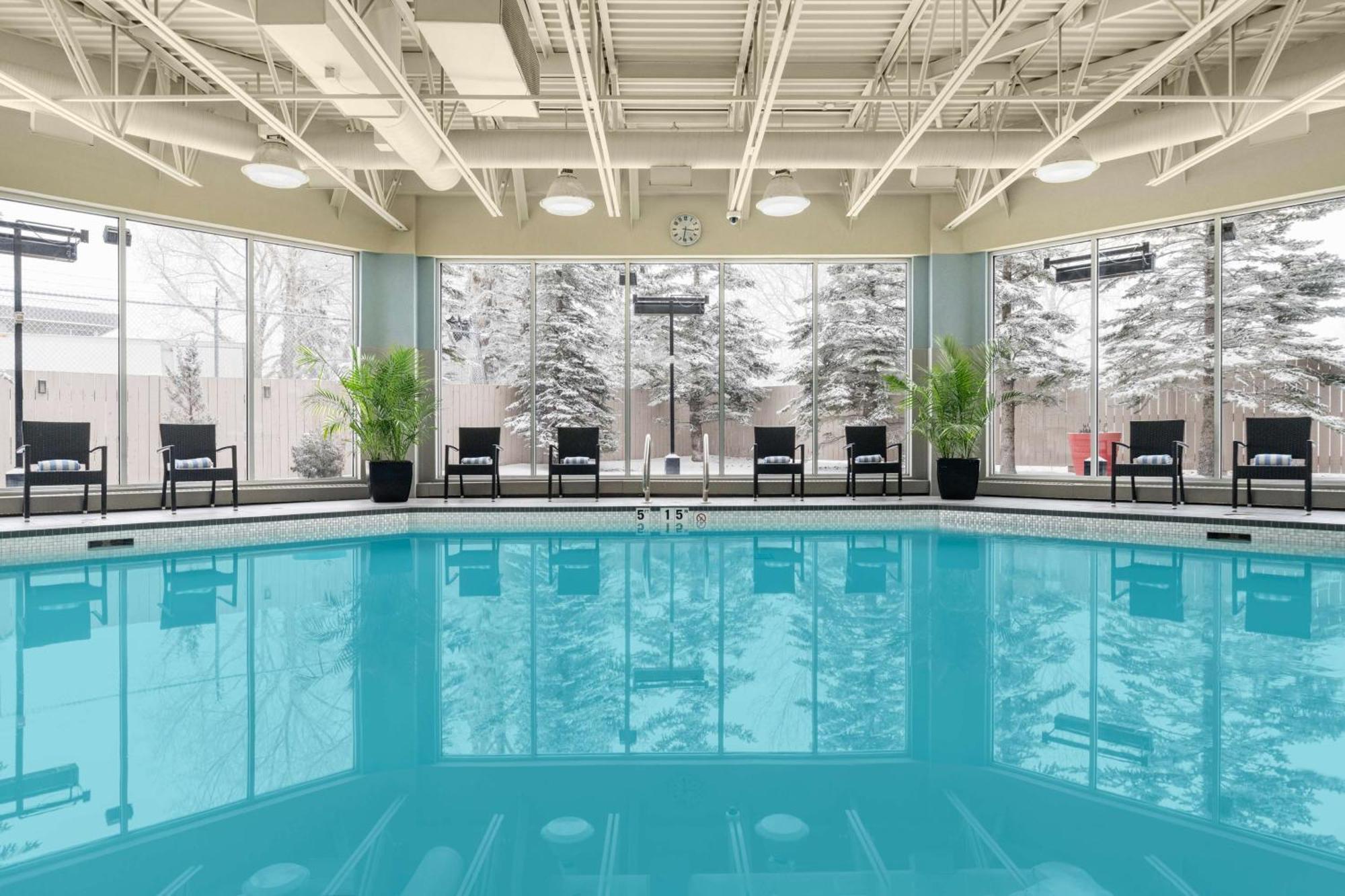 Hilton Garden Inn Calgary Airport Buitenkant foto