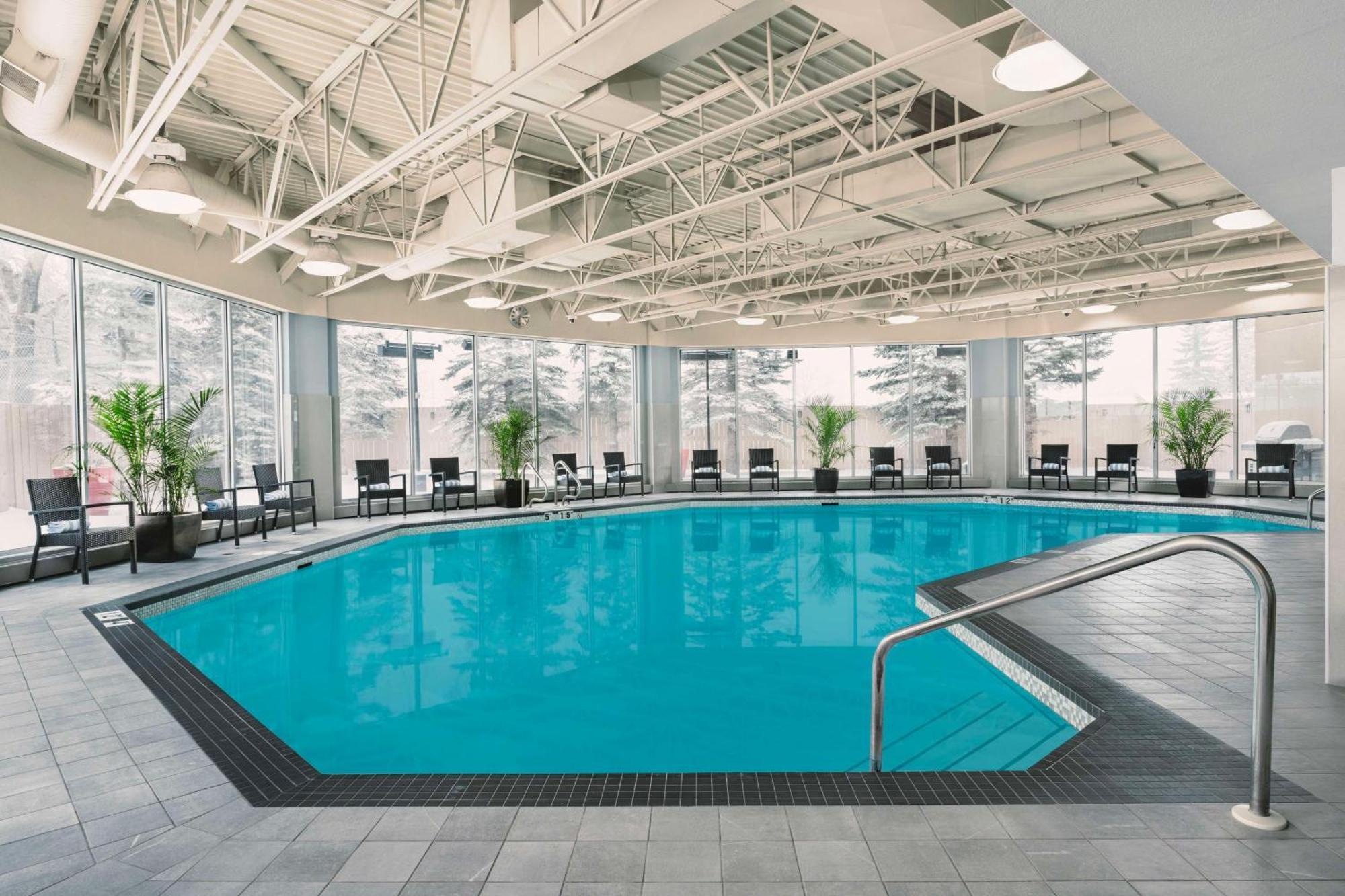 Hilton Garden Inn Calgary Airport Buitenkant foto