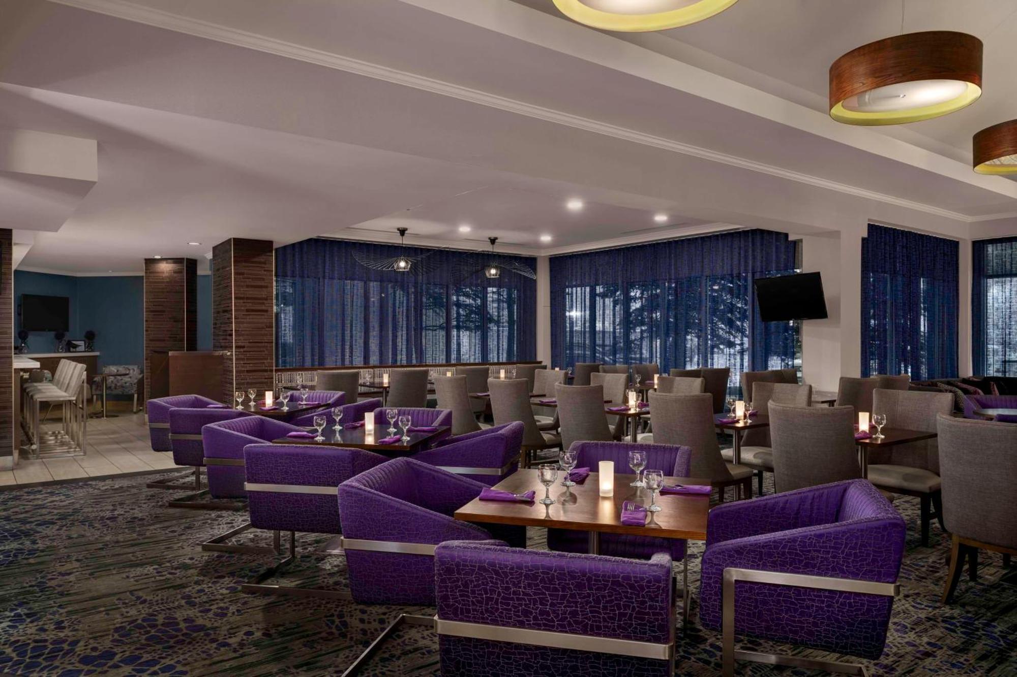 Hilton Garden Inn Calgary Airport Buitenkant foto