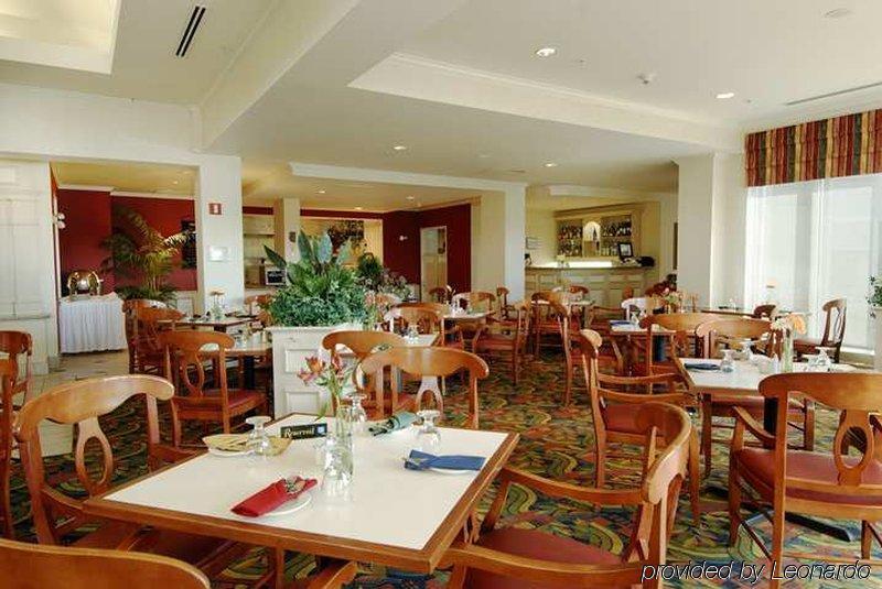 Hilton Garden Inn Calgary Airport Restaurant foto