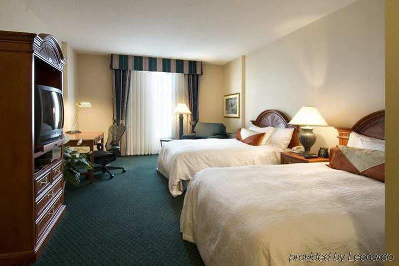 Hilton Garden Inn Calgary Airport Buitenkant foto